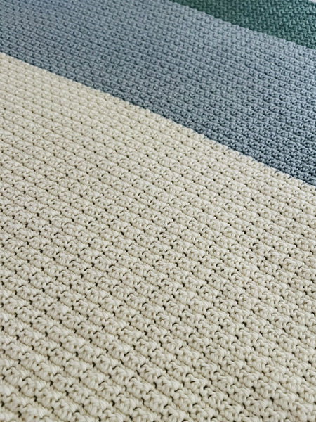 Dove Baby Blanket (FREE e-pattern)